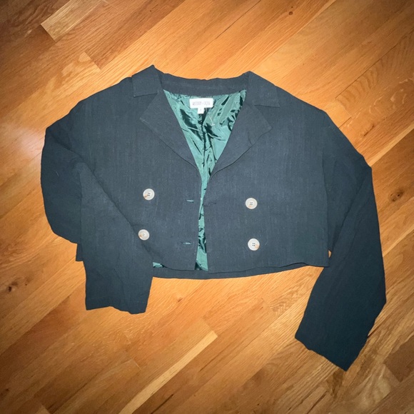 Women’s Cropped Green Suit Jacket - Picture 3 of 11